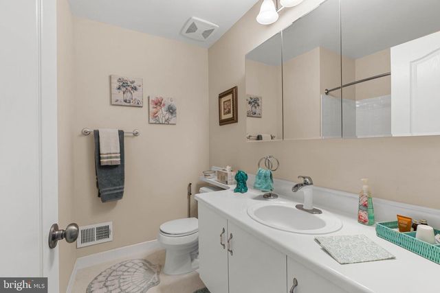 217 LOOKOUT PL, Wayne, PA 19087