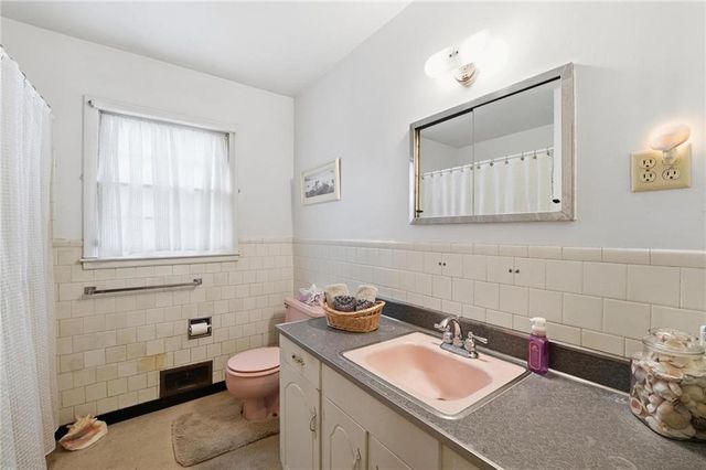 4411 Sterling Avenue, Kansas City, MO 64133