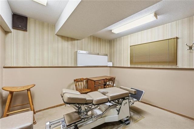 4411 Sterling Avenue, Kansas City, MO 64133