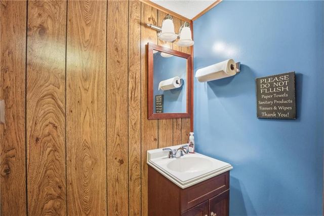 4411 Sterling Avenue, Kansas City, MO 64133