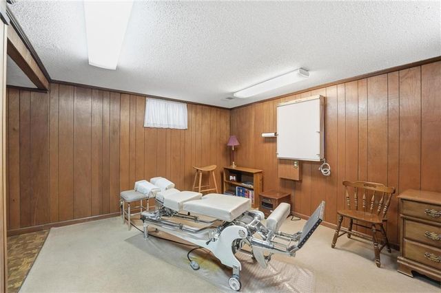 4411 Sterling Avenue, Kansas City, MO 64133