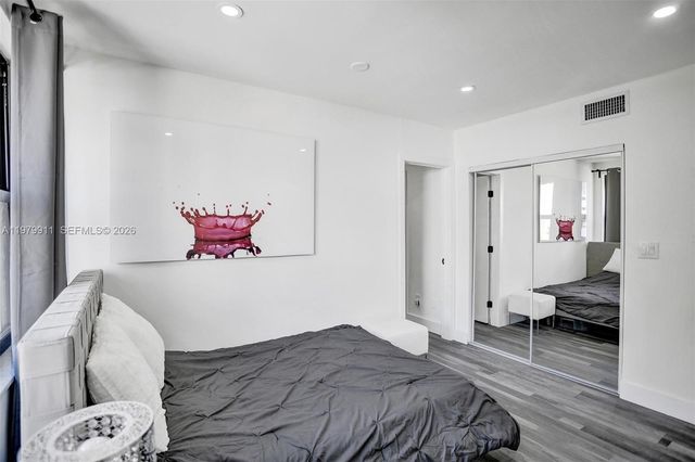 3648 NE 167th St 27, North Miami Beach, FL 33160