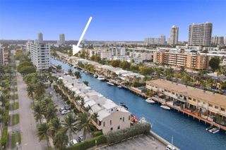 3648 NE 167th St 27, North Miami Beach, FL 33160