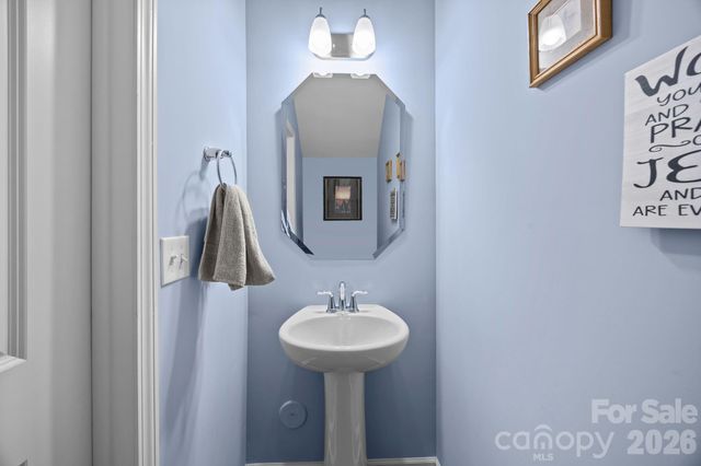 204 Old Harbor Drive, Mount Gilead, NC 27306