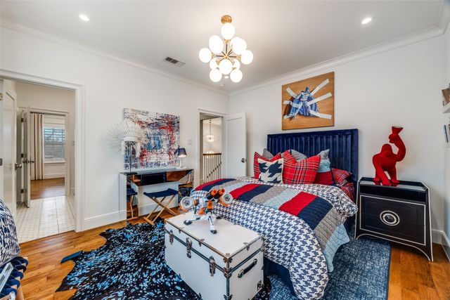 8546 San Pedro Parkway, Dallas, TX 75218