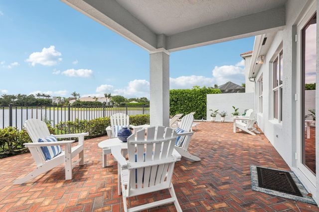 205 Via Condado Way, Palm Beach Gardens, FL 33418