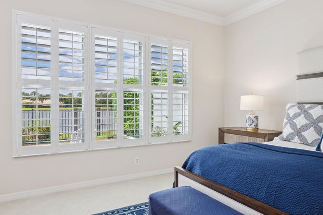 205 Via Condado Way, Palm Beach Gardens, FL 33418