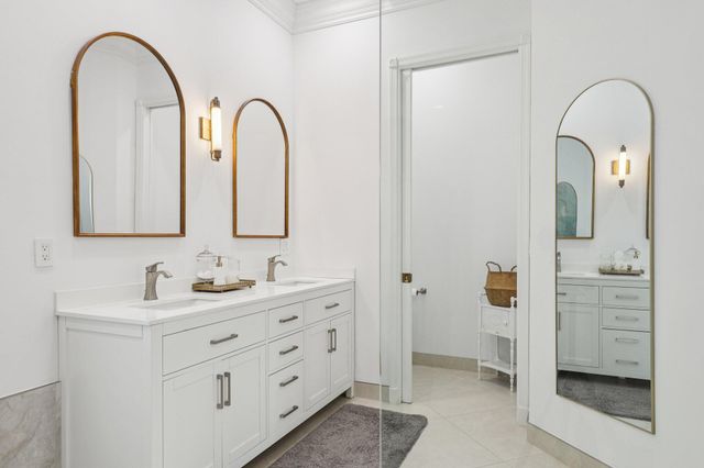 205 Via Condado Way, Palm Beach Gardens, FL 33418