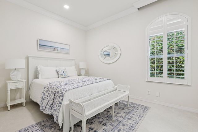 205 Via Condado Way, Palm Beach Gardens, FL 33418