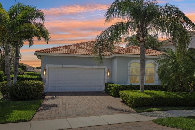 205 Via Condado Way, Palm Beach Gardens, FL 33418