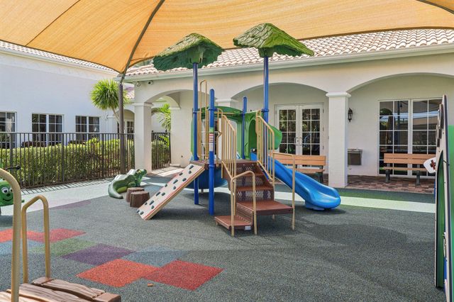 205 Via Condado Way, Palm Beach Gardens, FL 33418