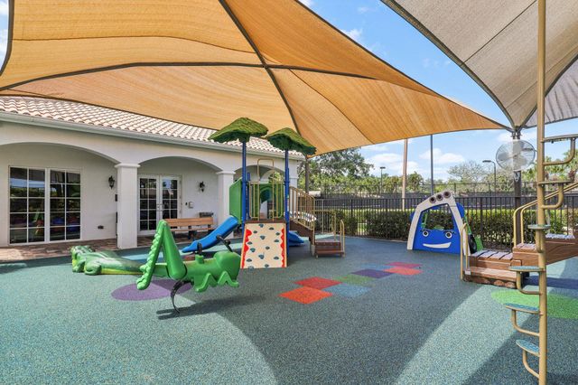 205 Via Condado Way, Palm Beach Gardens, FL 33418