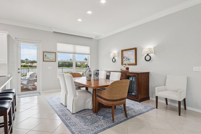 205 Via Condado Way, Palm Beach Gardens, FL 33418