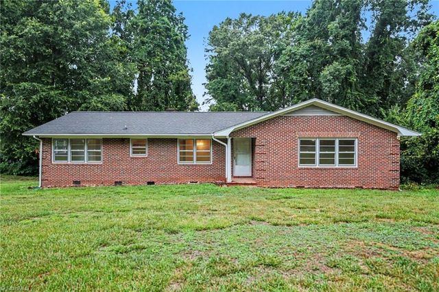 1153 Heathwood Road, Randleman, NC 27317