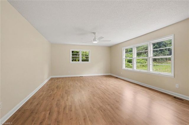 1153 Heathwood Road, Randleman, NC 27317