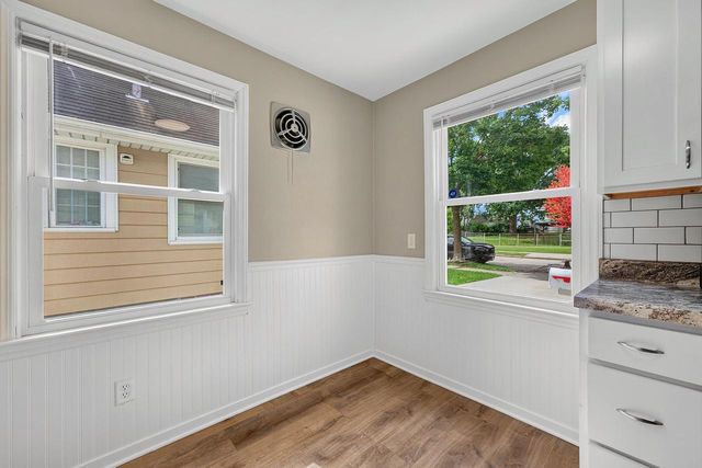 3618 N 94th STREET, Milwaukee, WI 53222