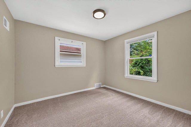 3618 N 94th STREET, Milwaukee, WI 53222