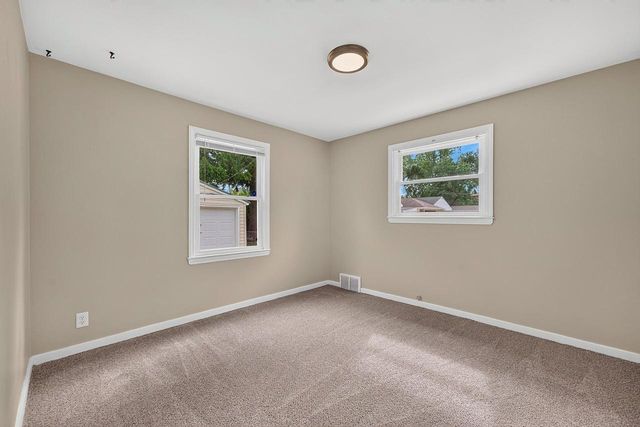 3618 N 94th STREET, Milwaukee, WI 53222