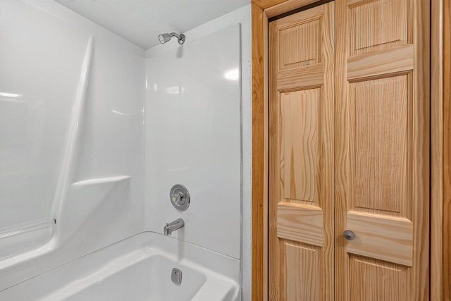 3618 N 94th STREET, Milwaukee, WI 53222