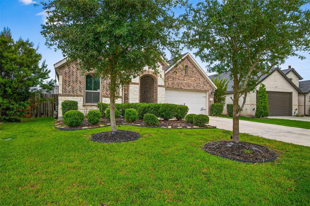 19714 Oakdale Lakes Trail, Richmond, TX 77407