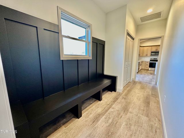 6020 Newport Highway, Greeneville, TN 37745