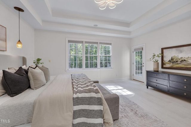 1600 Valley Creek Dr Drive, Hillsborough, NC 27278