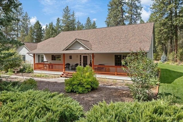 26809 N Perry Rd, Chattaroy, WA 99003
