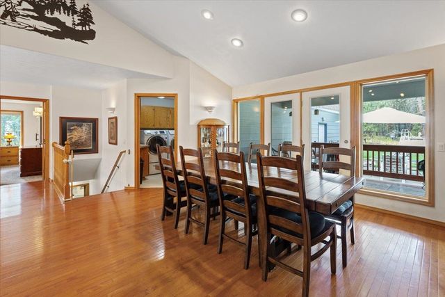 26809 N Perry Rd, Chattaroy, WA 99003