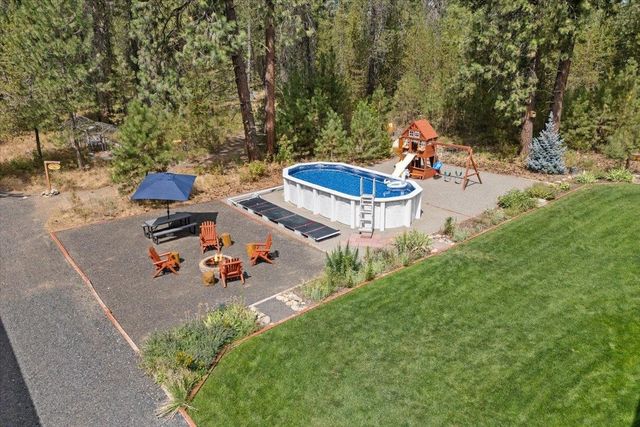 26809 N Perry Rd, Chattaroy, WA 99003