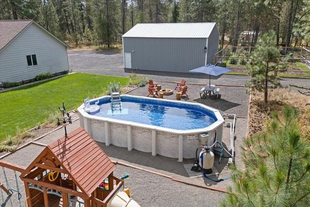 26809 N Perry Rd, Chattaroy, WA 99003