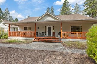 26809 N Perry Rd, Chattaroy, WA 99003