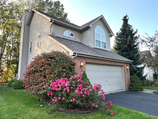16166 Aspen Hollow Drive, Fenton, MI 48430