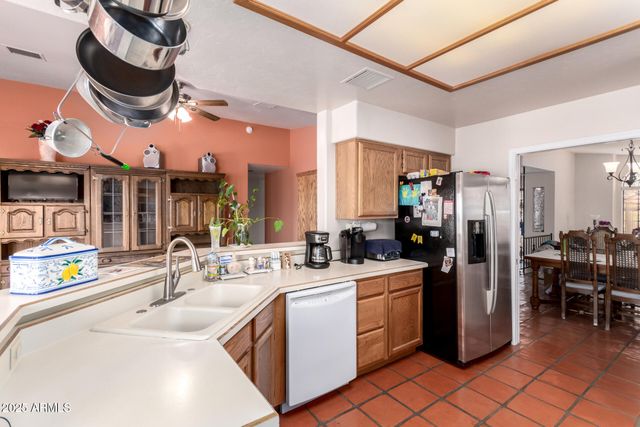 4225 S COMANCHE Drive, Sierra Vista, AZ 85650