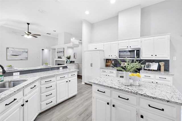 3116 Silver Springs Lane, Richardson, TX 75082