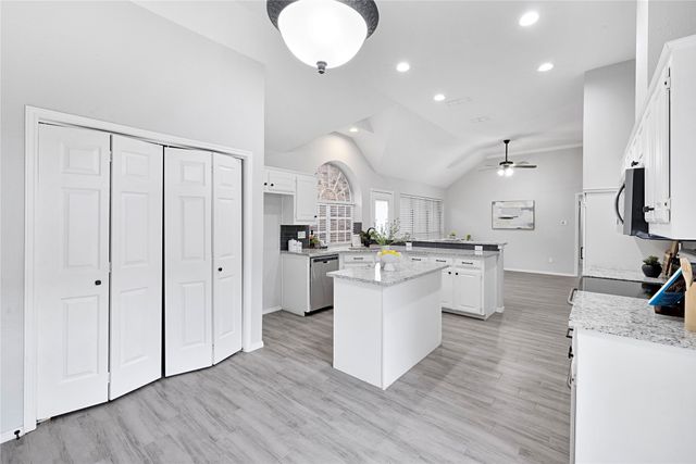 3116 Silver Springs Lane, Richardson, TX 75082