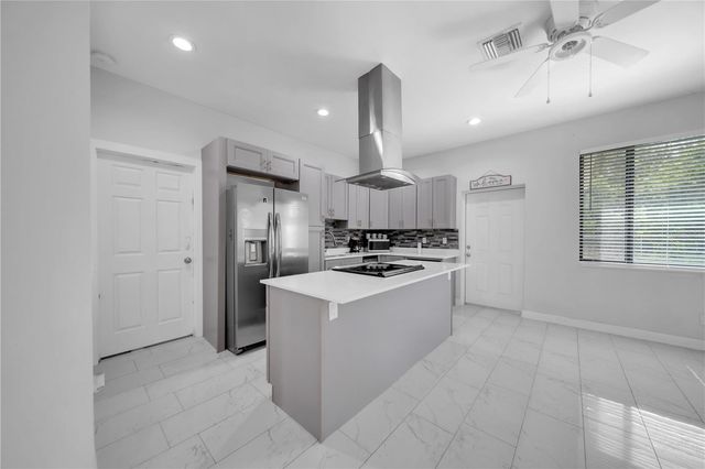 2021 HINES AVENUE, Alva, FL 33920
