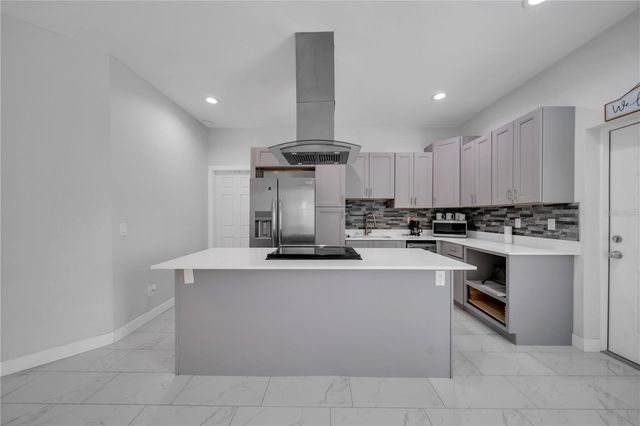 2021 HINES AVENUE, Alva, FL 33920