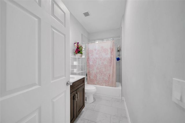 2021 HINES AVENUE, Alva, FL 33920