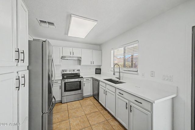 17564 W CALAVAR Road, Surprise, AZ 85388