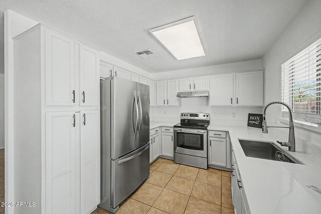 17564 W CALAVAR Road, Surprise, AZ 85388