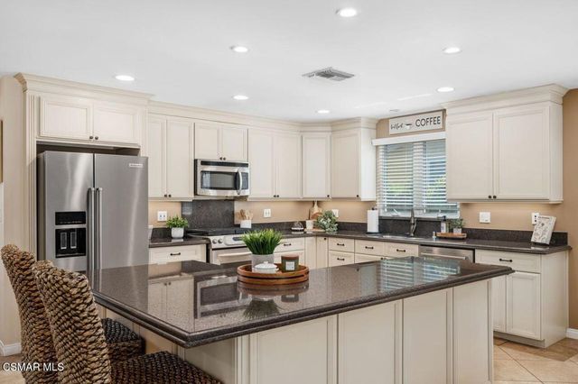 23805 Mobile Street, West Hills, CA 91307