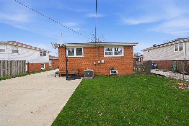 14828 Saint Louis Avenue, Midlothian, IL 60445