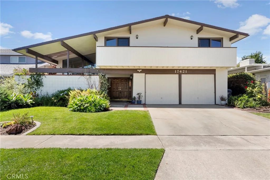 17421 Lido Lane, Huntington Beach, CA 92647