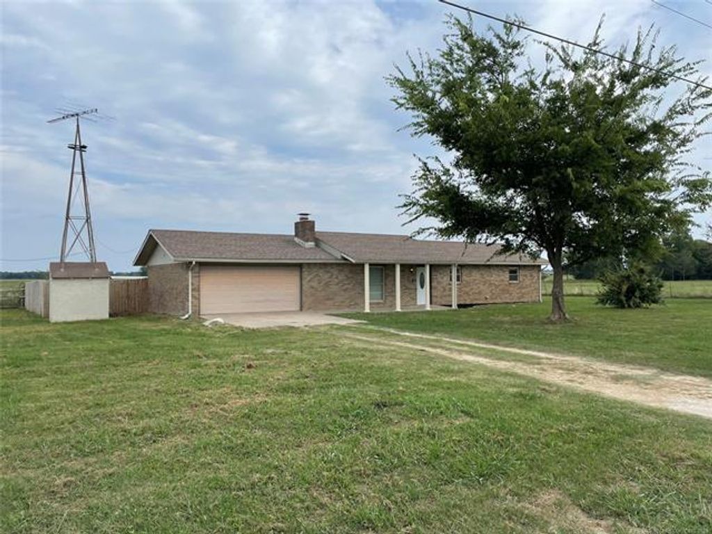 Image 1 of property listing at 20750 S 580 Road, Fairland, OK 74343