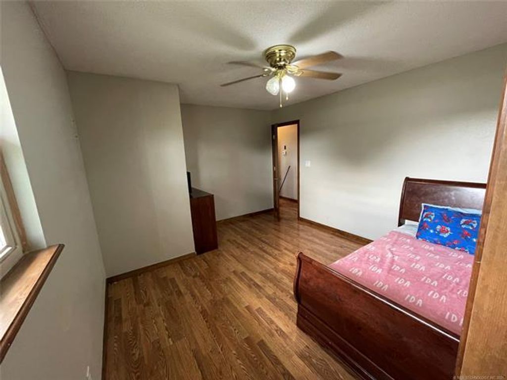 Image 17 of property listing at 20750 S 580 Road, Fairland, OK 74343