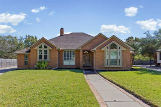 5306 High Trail Court, Arlington, TX 76017