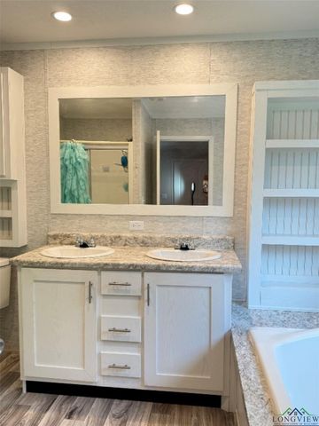 310 Randall Ave., Jefferson, TX 75657