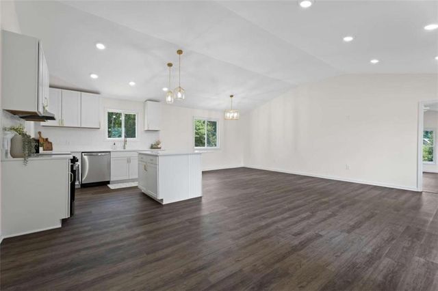 289 Singley Drive, Locust Grove, GA 30248