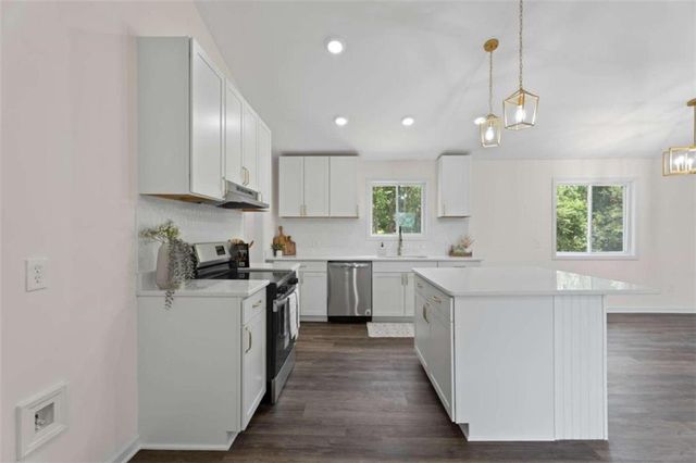 289 Singley Drive, Locust Grove, GA 30248