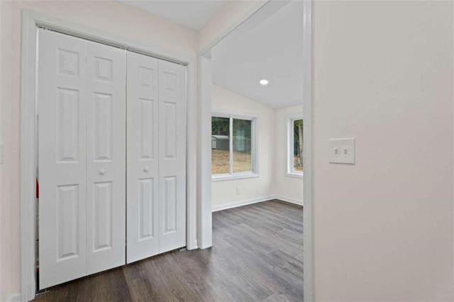289 Singley Drive, Locust Grove, GA 30248